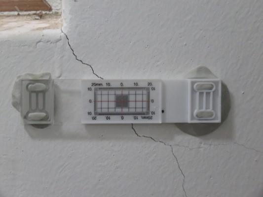 균열모니터 계측 조사